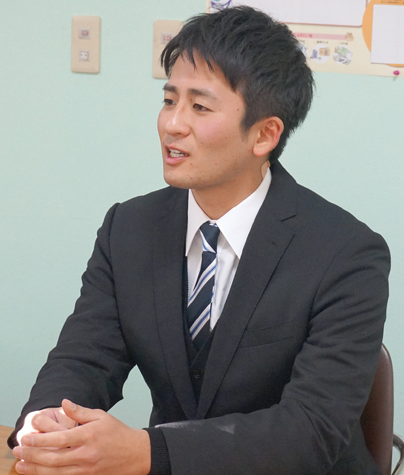 3年担任 山川 敬生 先生